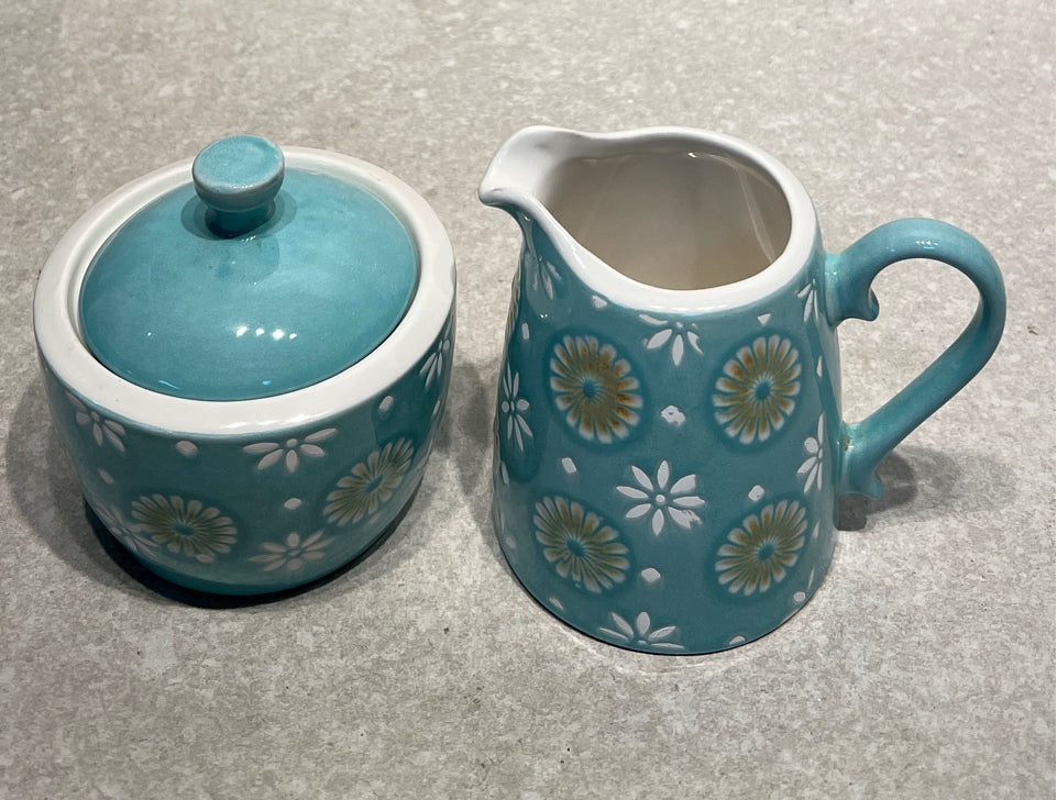 Pfaltzgraff Sugar And Creamer