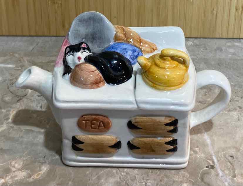 Teapot