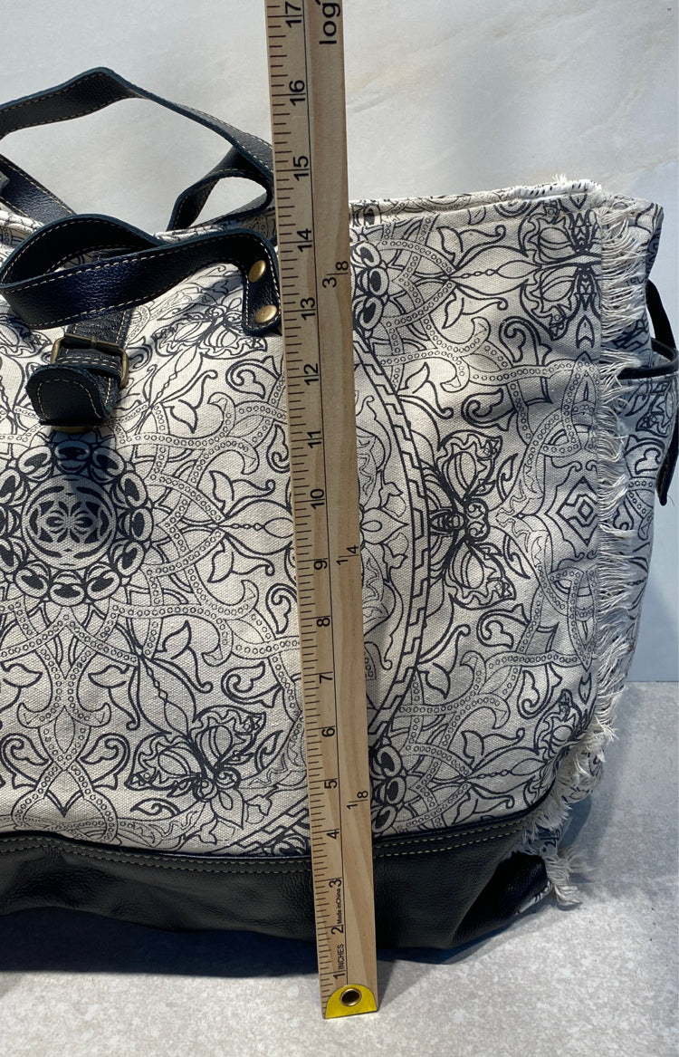 Myra Weekender Bag