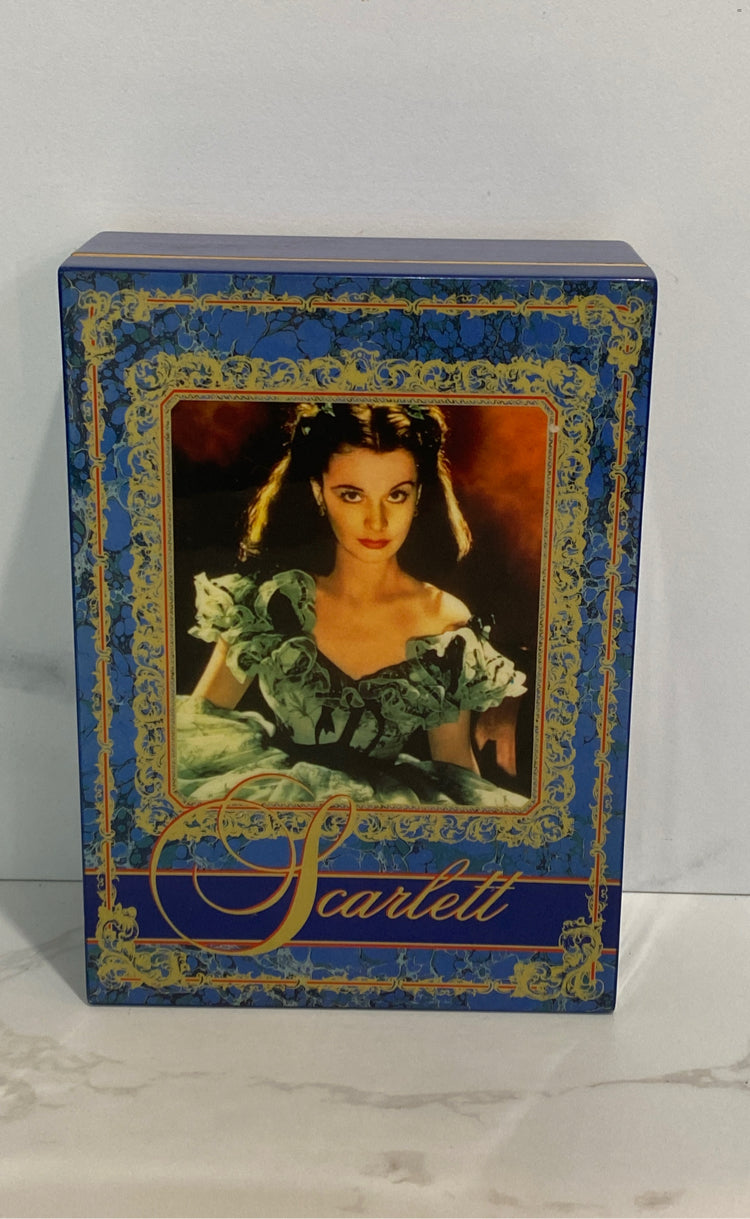 Scarlett Covered Box