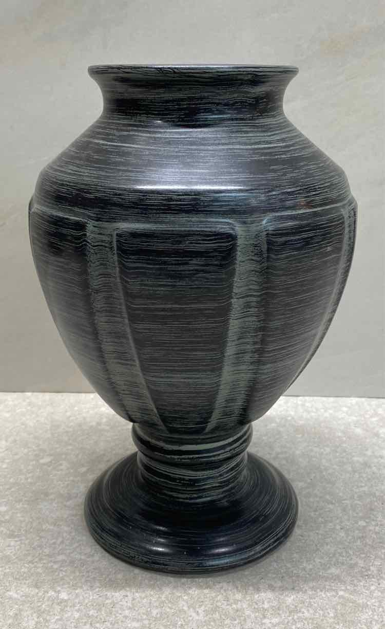 Haegar Vase