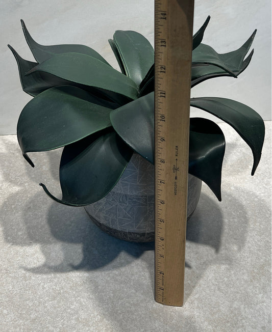 Artifical Decor