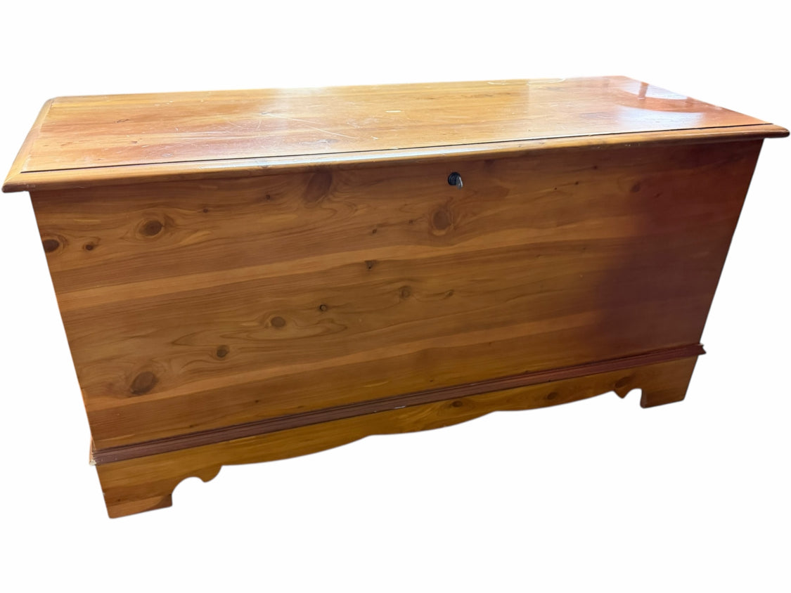 Lane Cedar Chest