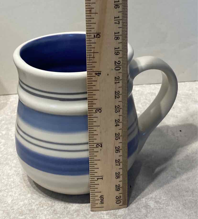 Set of 8 Pfaltzgraff Mugs