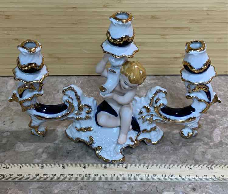 Arpo Candleholder