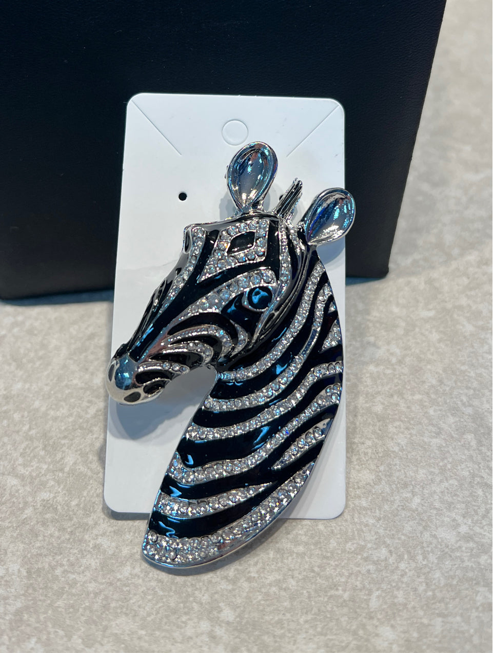 Zebra Pin
