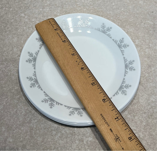 Set of 3 Corelle Plates