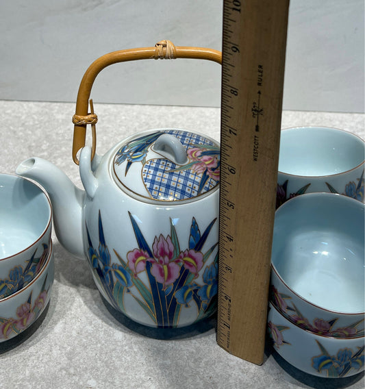 Teapot with 6 Cups
