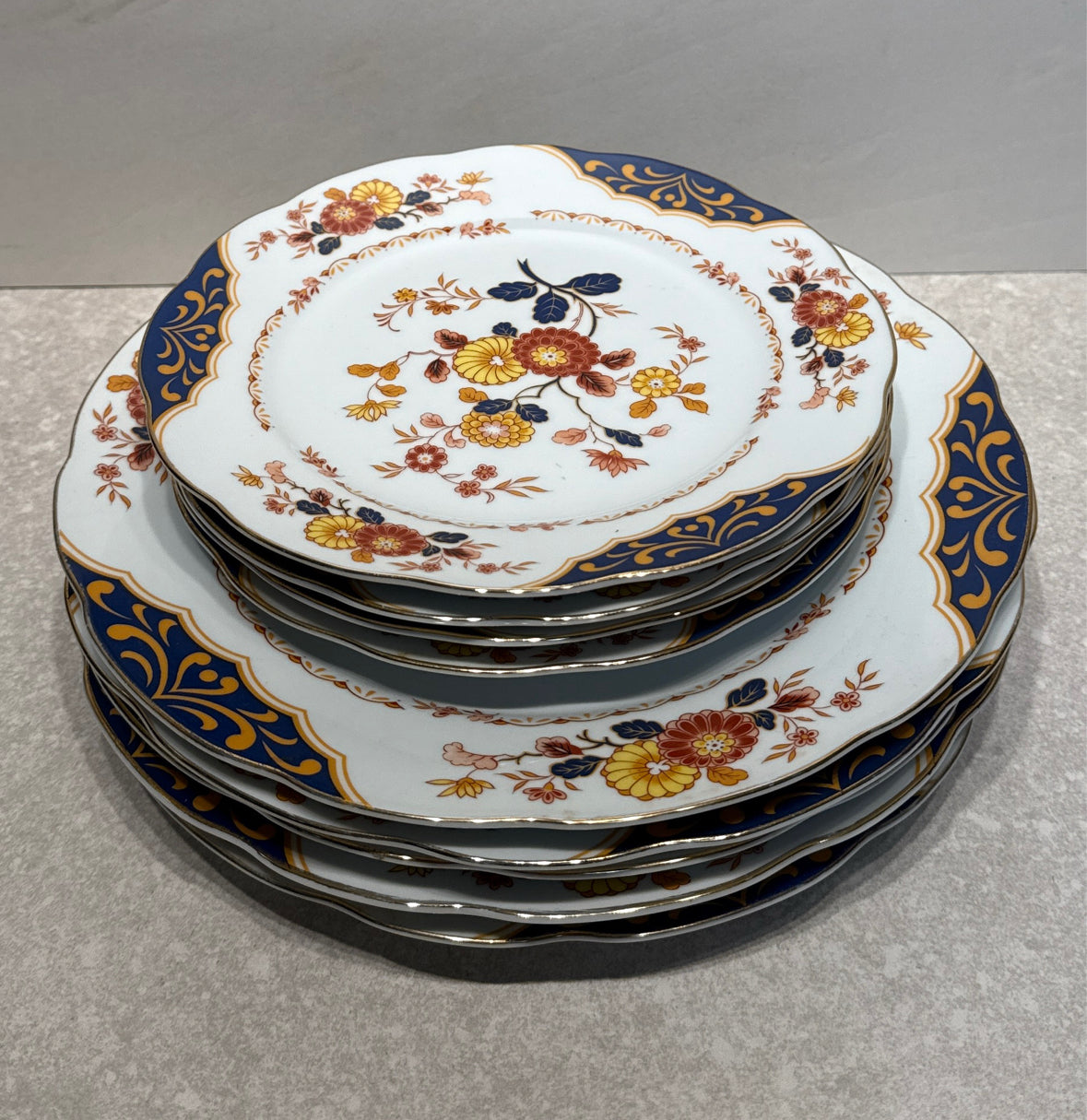 Set of 9 "Canton Fair" Plates