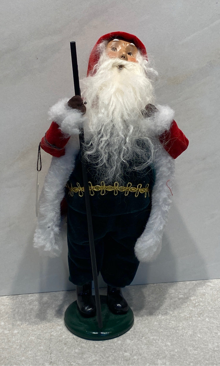 Byer's Choice Caroler