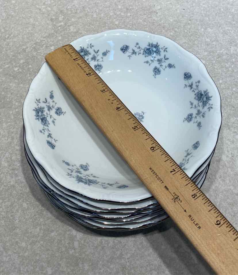 Set of 8 Haviland Bowls