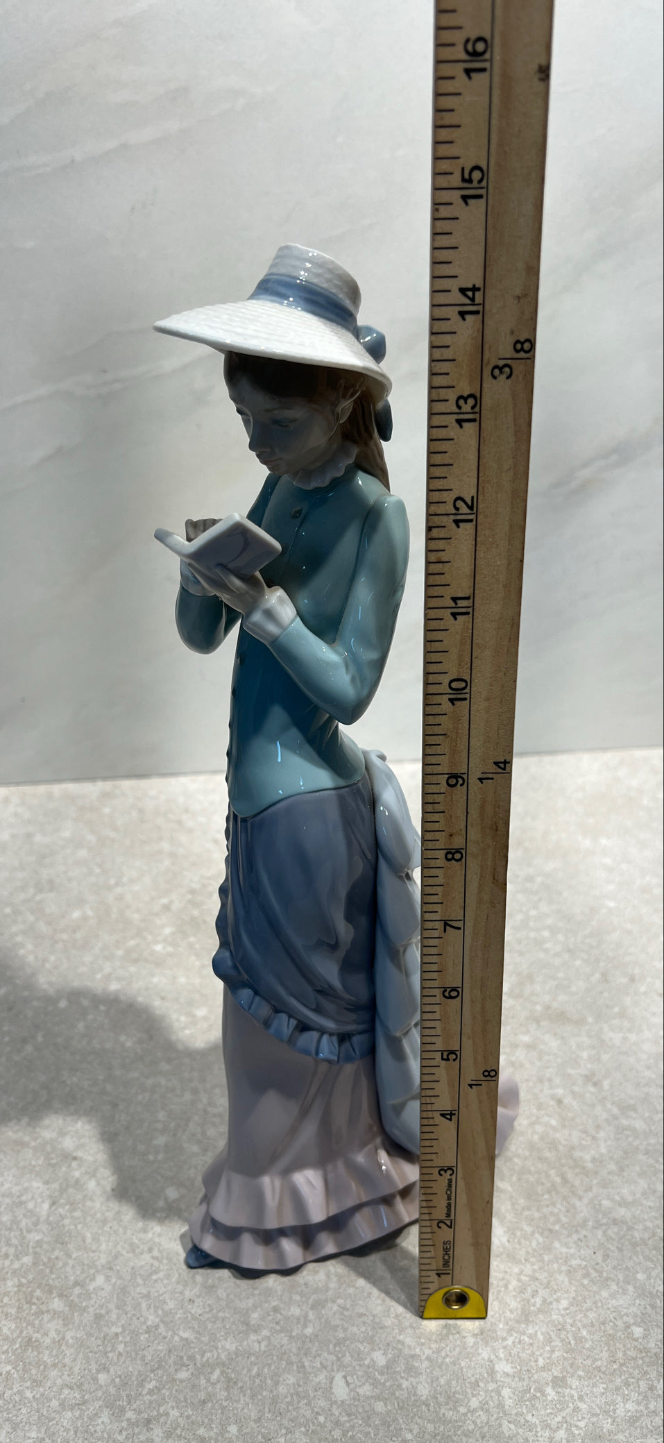 Lladro Figurine - "Girl Reading"