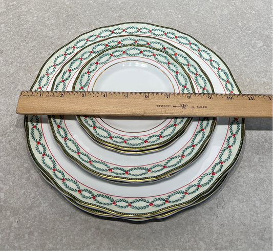 Wedgwood Royal Garland - Set of 6 Plates