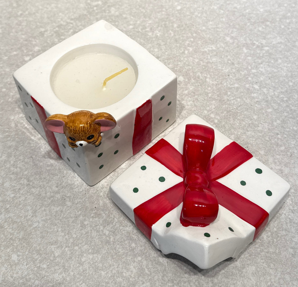 Vintage Present Candle