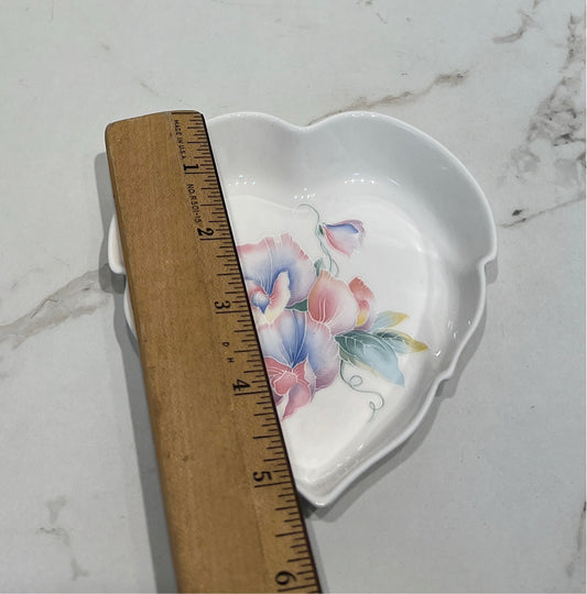Aynsley Dish
