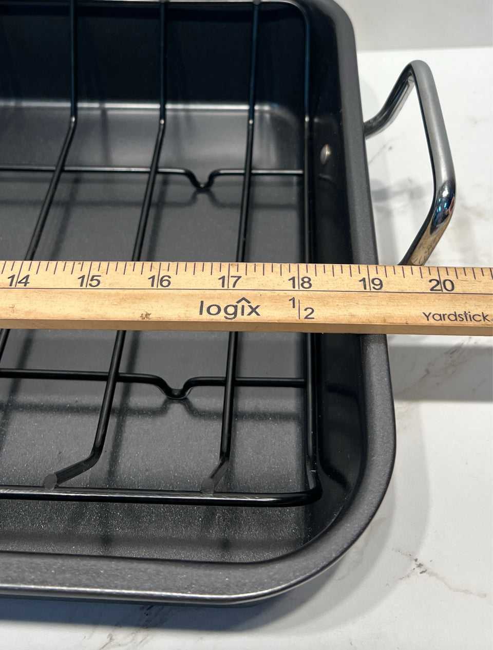 Roasting Pan with Insert