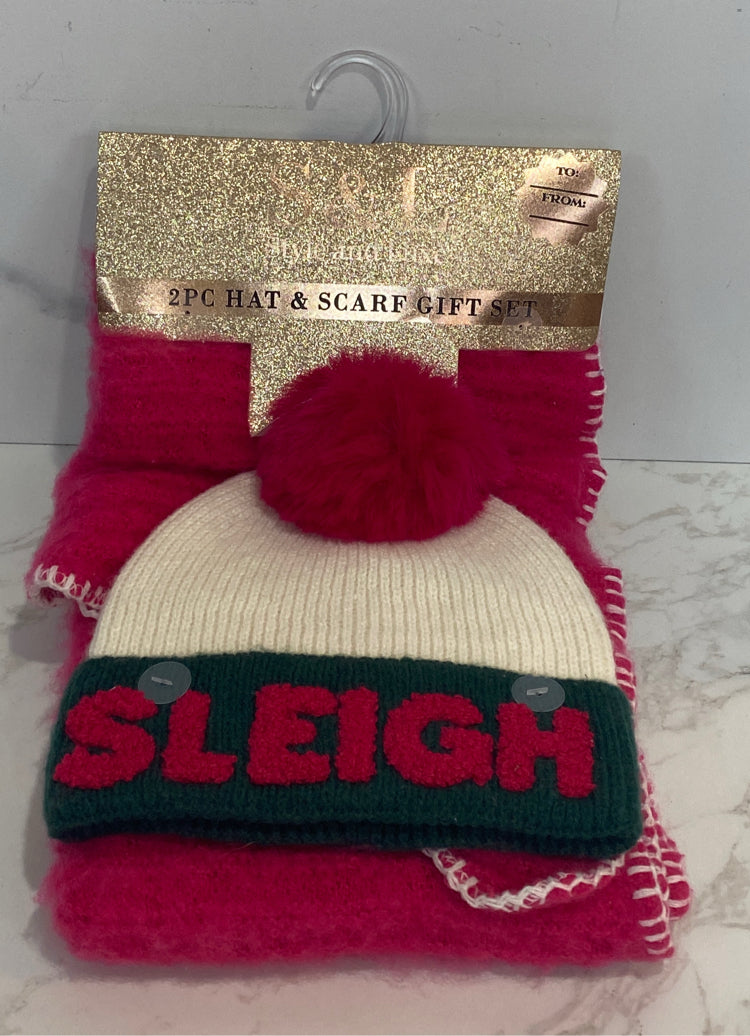 Scarf and Hat Set - New