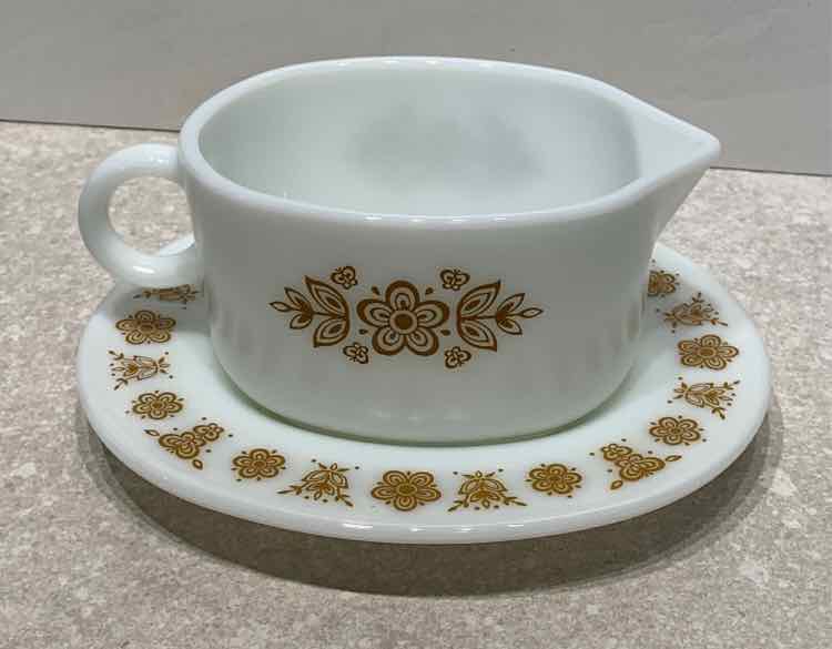 Pyrex 2 Piece Gravy