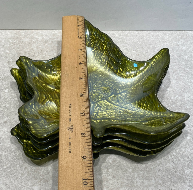 Set of 4 Leaf Plates