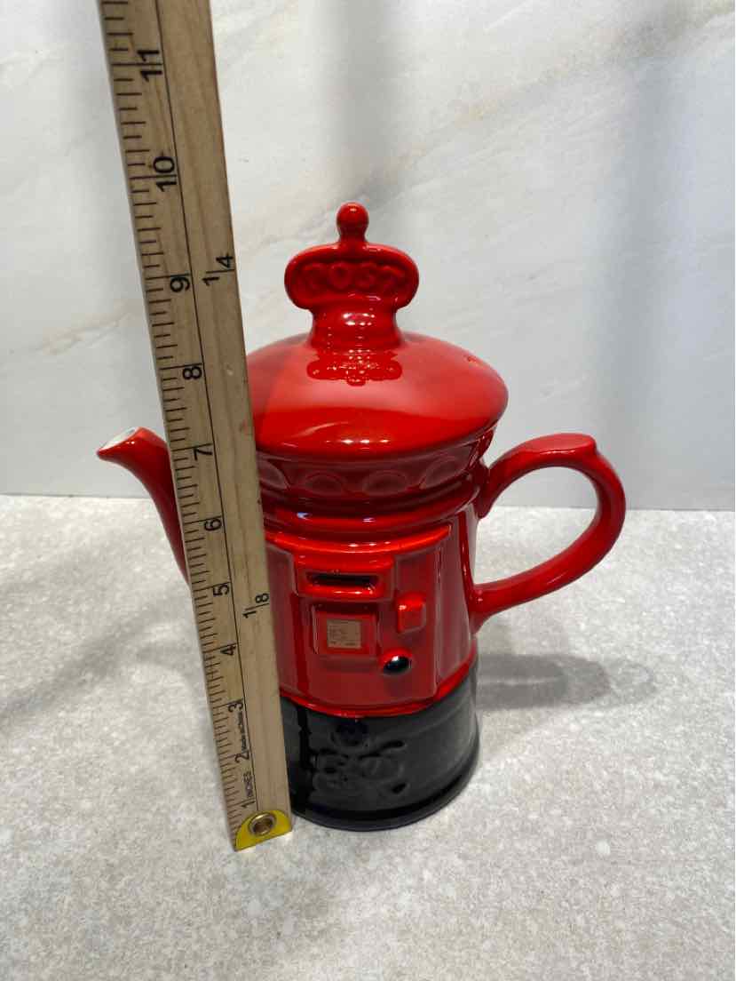 Kensington Post Teapot