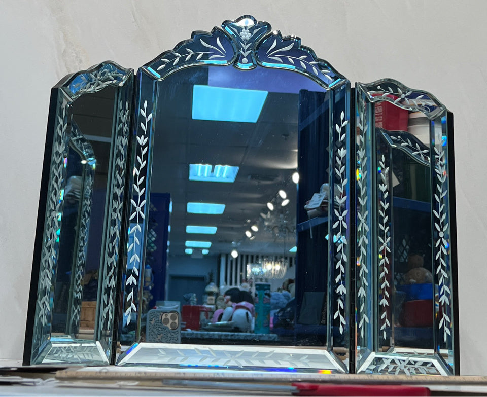 Vanity Mirror