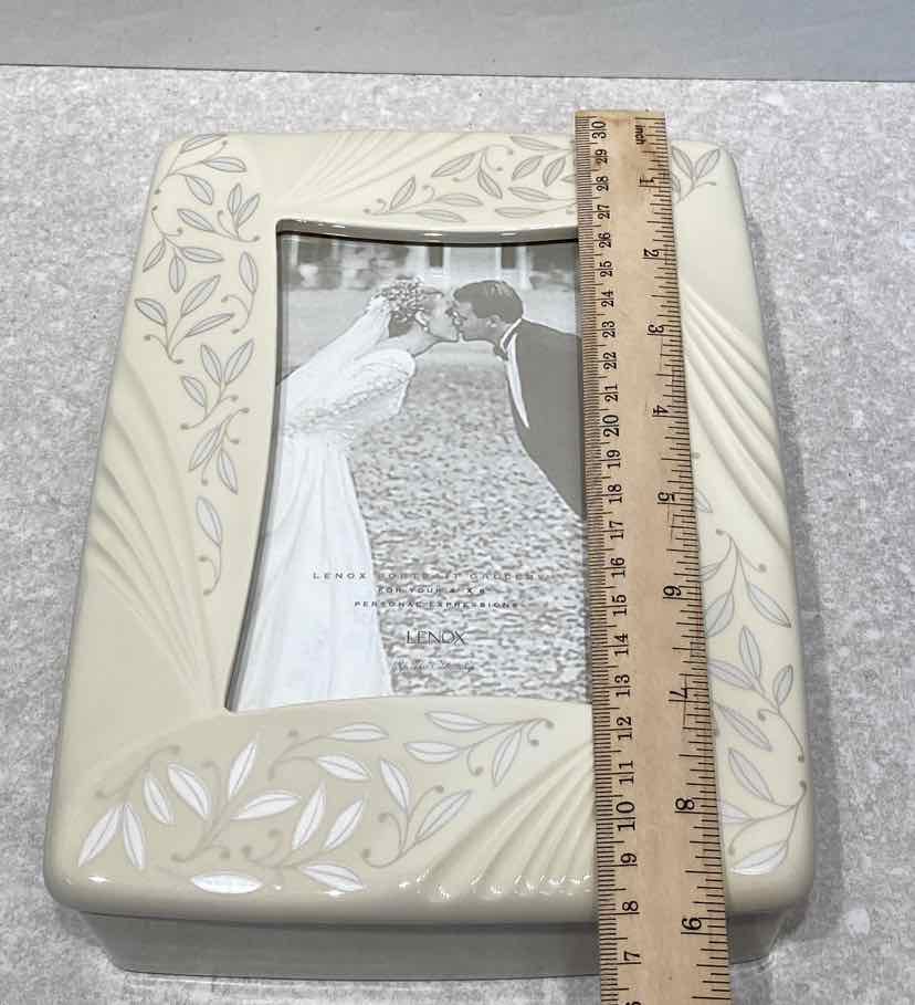 Lenox Covered Box