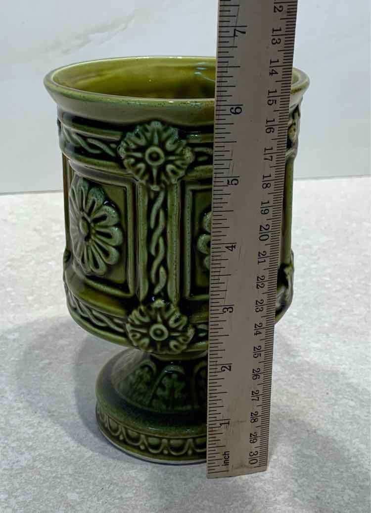 Daisy by Brody Planter