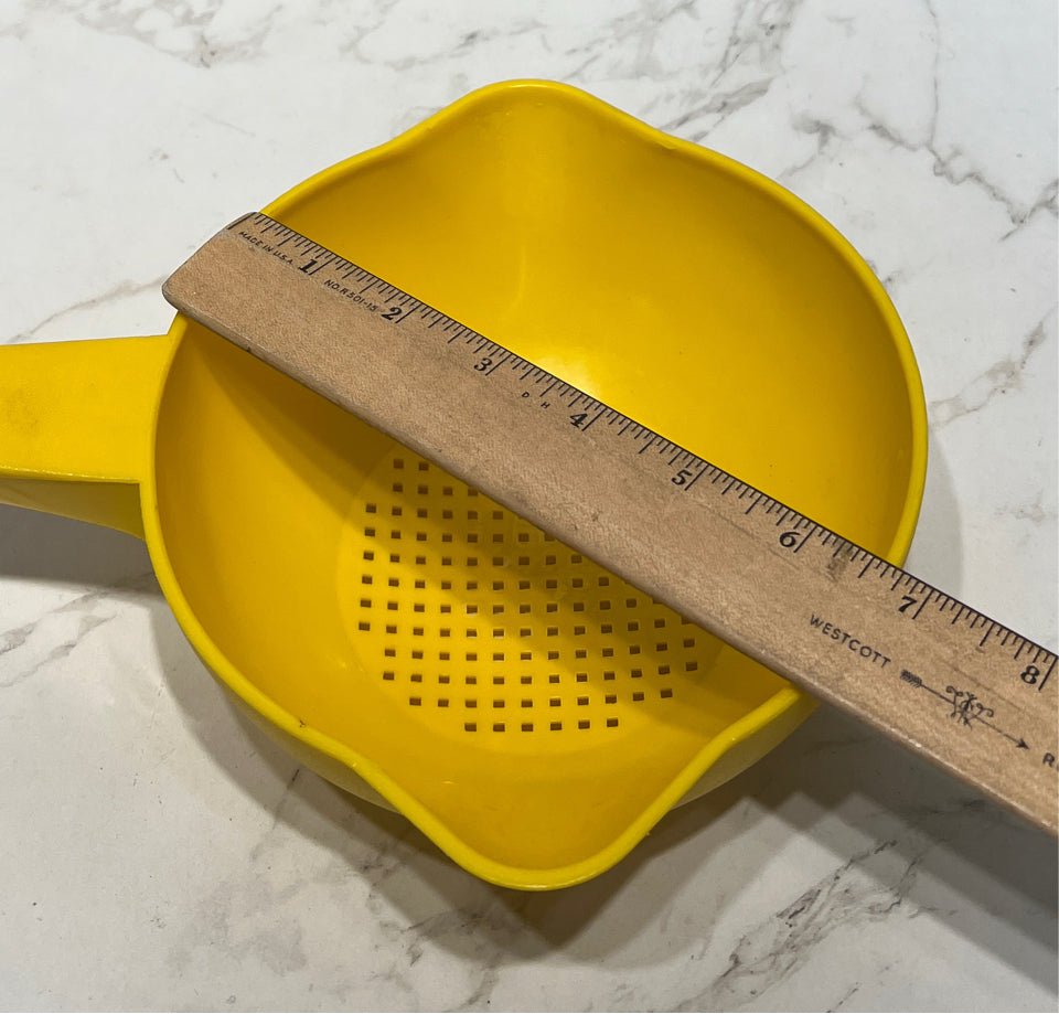 Tupperware Strainer
