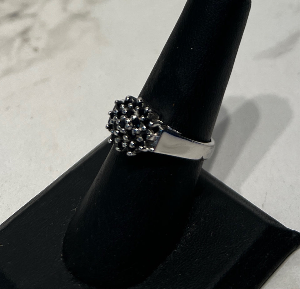 Sterlin gRing - Size 8