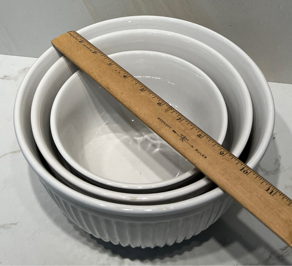 Set of 3 Williams Sonoma Bowls