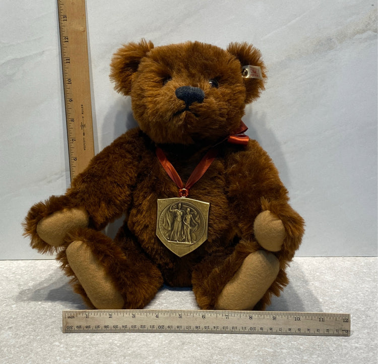 Steiff Growler Bear 650789