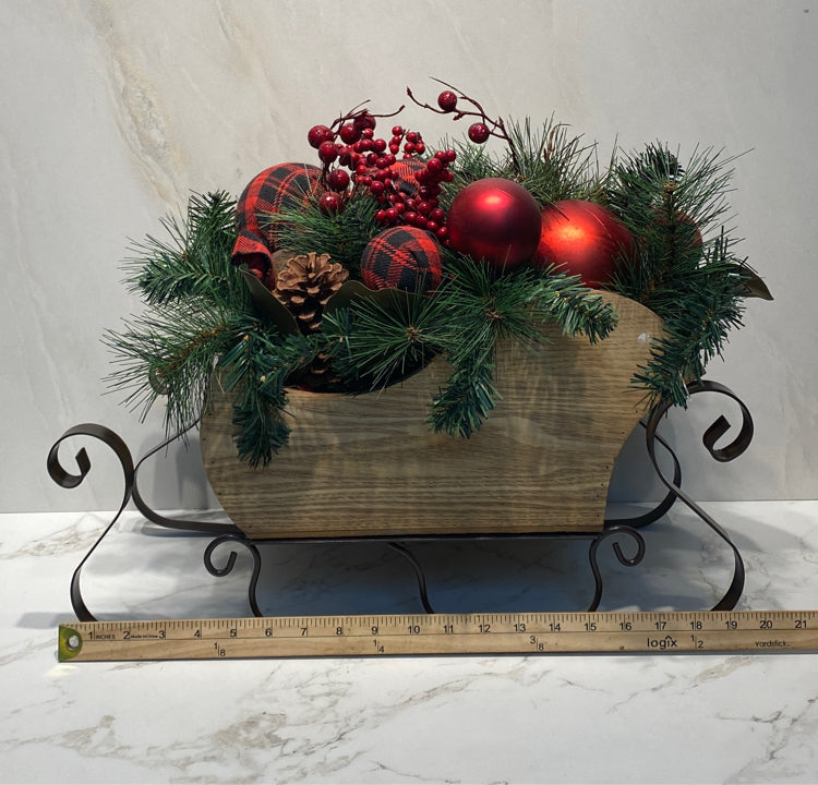 Sleigh with Artificial Decor