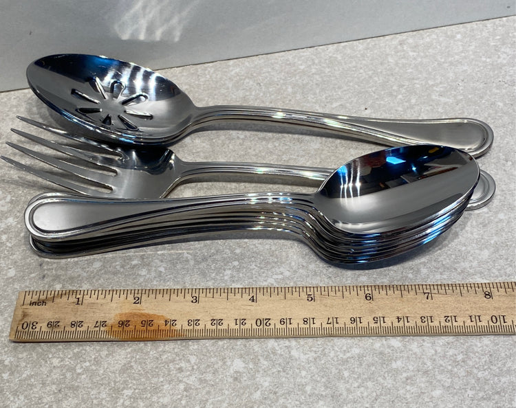 Wallace Silverware Set