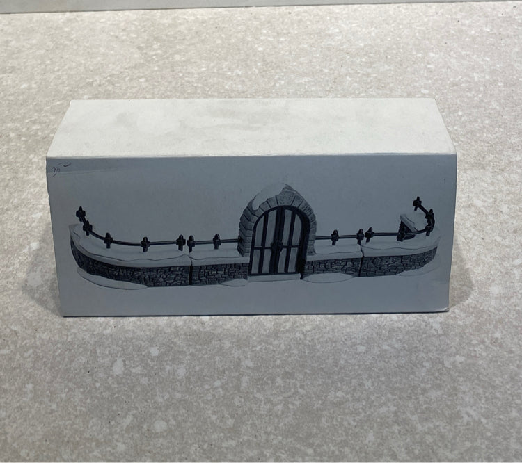 Dept. 56 Churchyard Gate And Fence