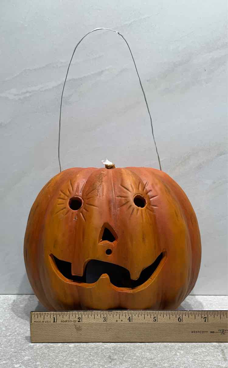Pumpkin Candleholder