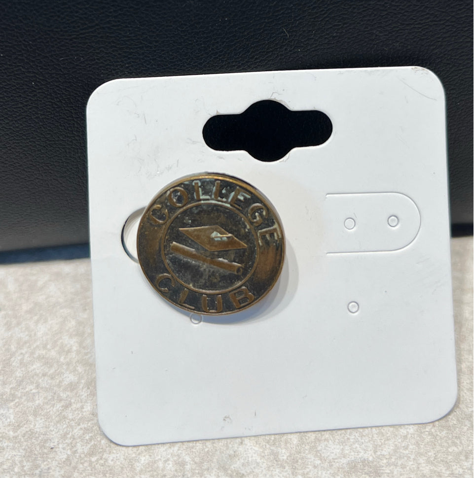 College Club Pin