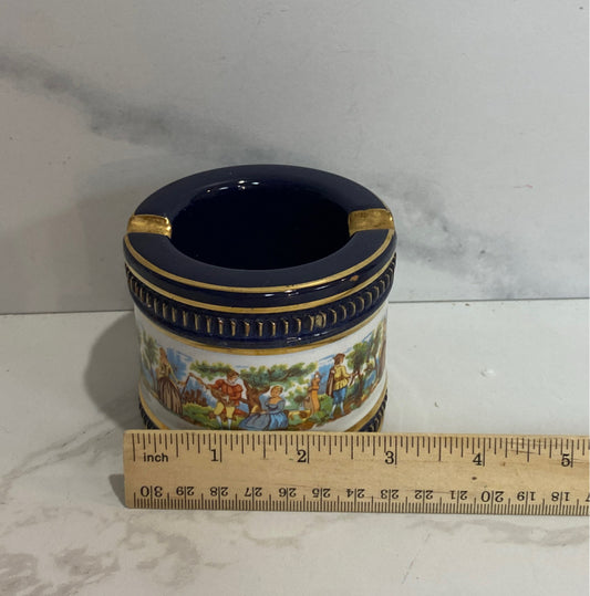 Ashtray