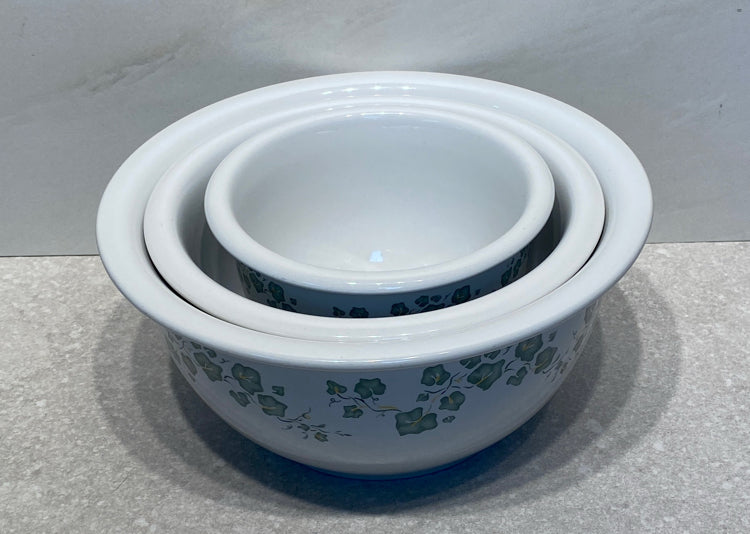 Set of 3 Corelle Mixing Bowls