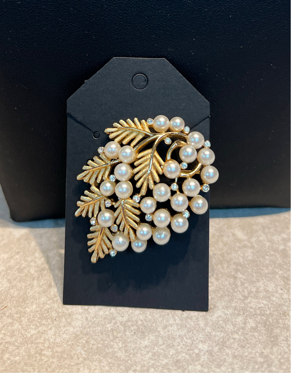 Trifari Pin