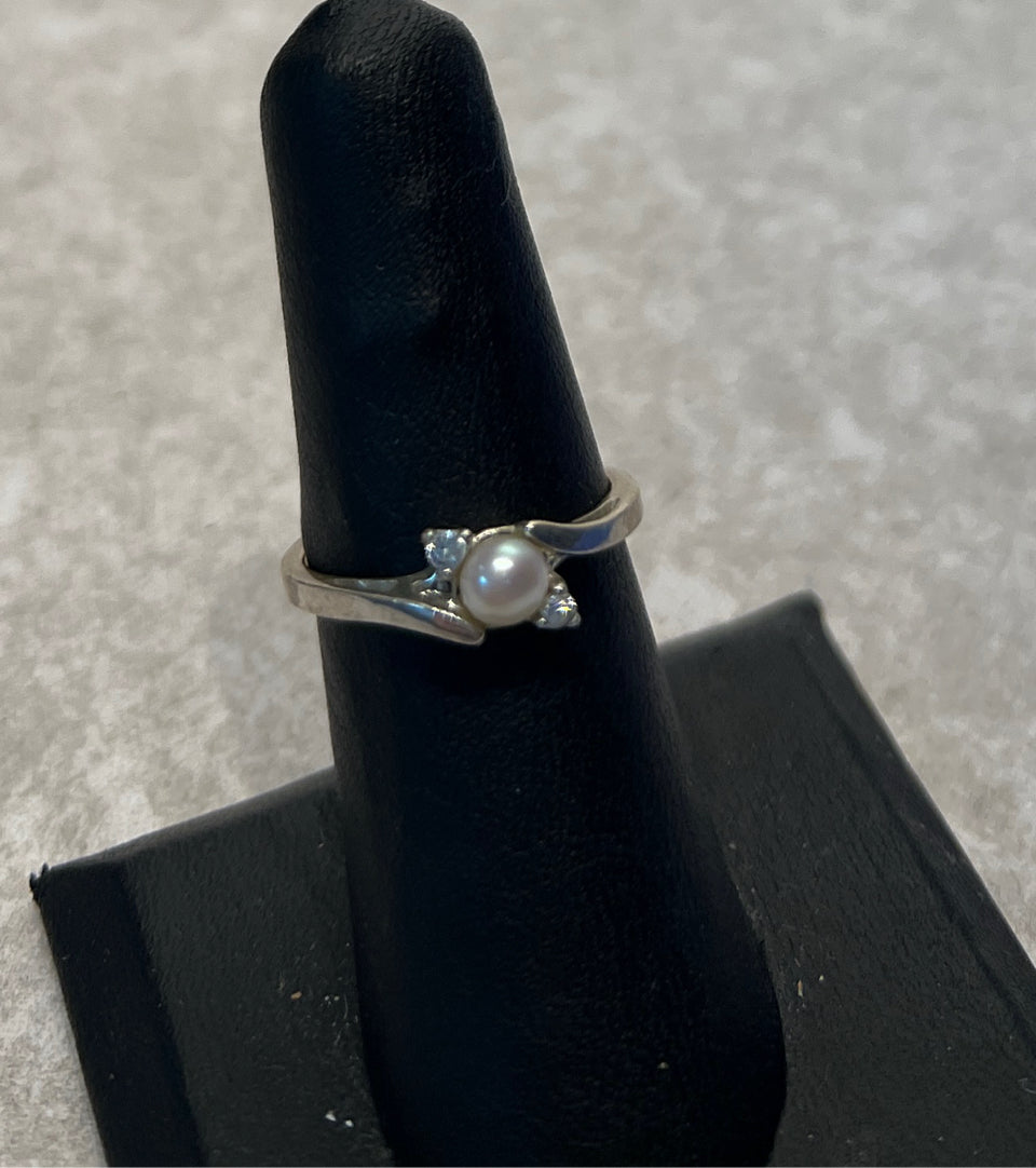 Sterling Ring - Size 6.5