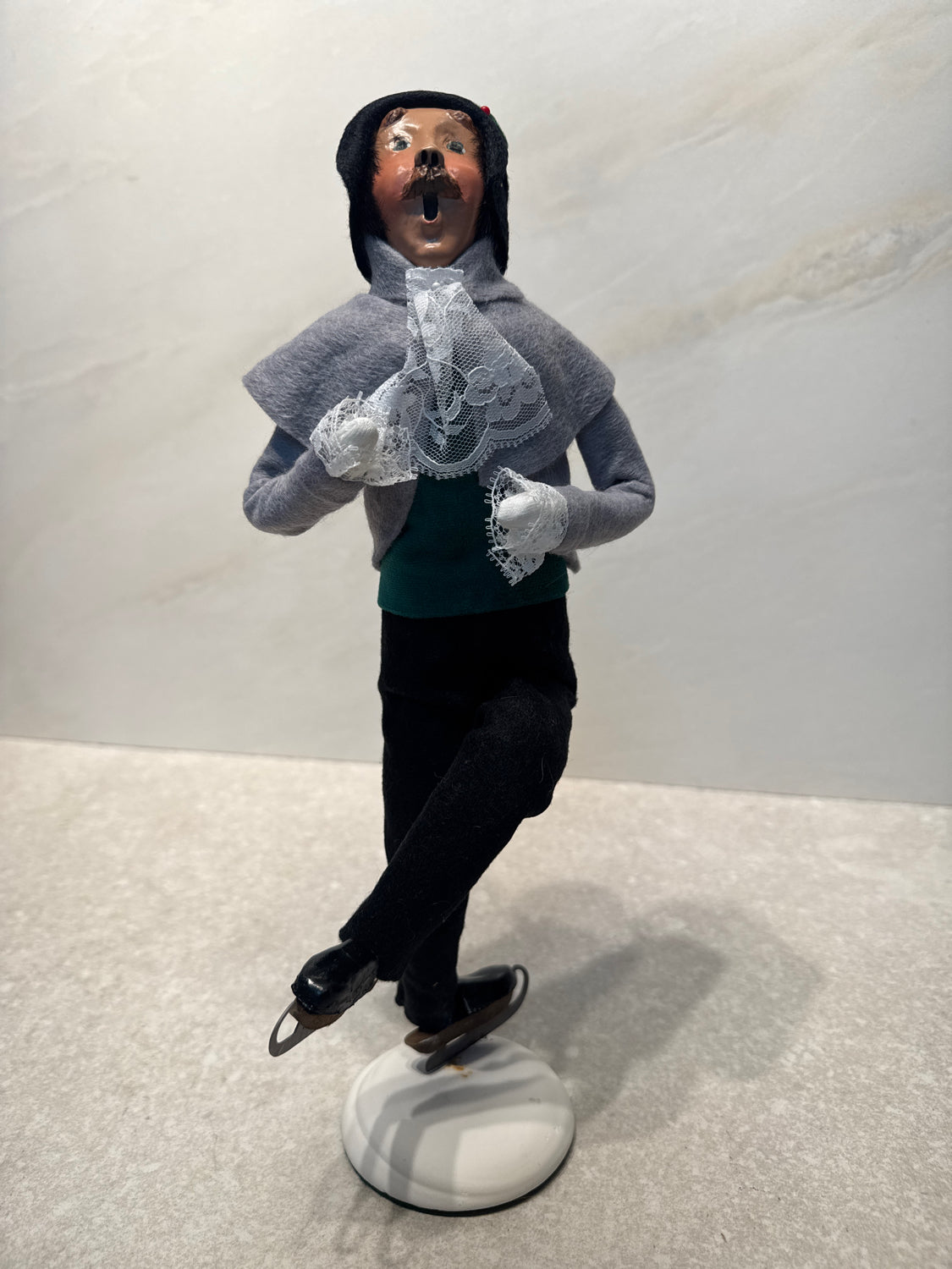 Byers Choice Caroler