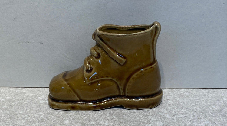 Shoe