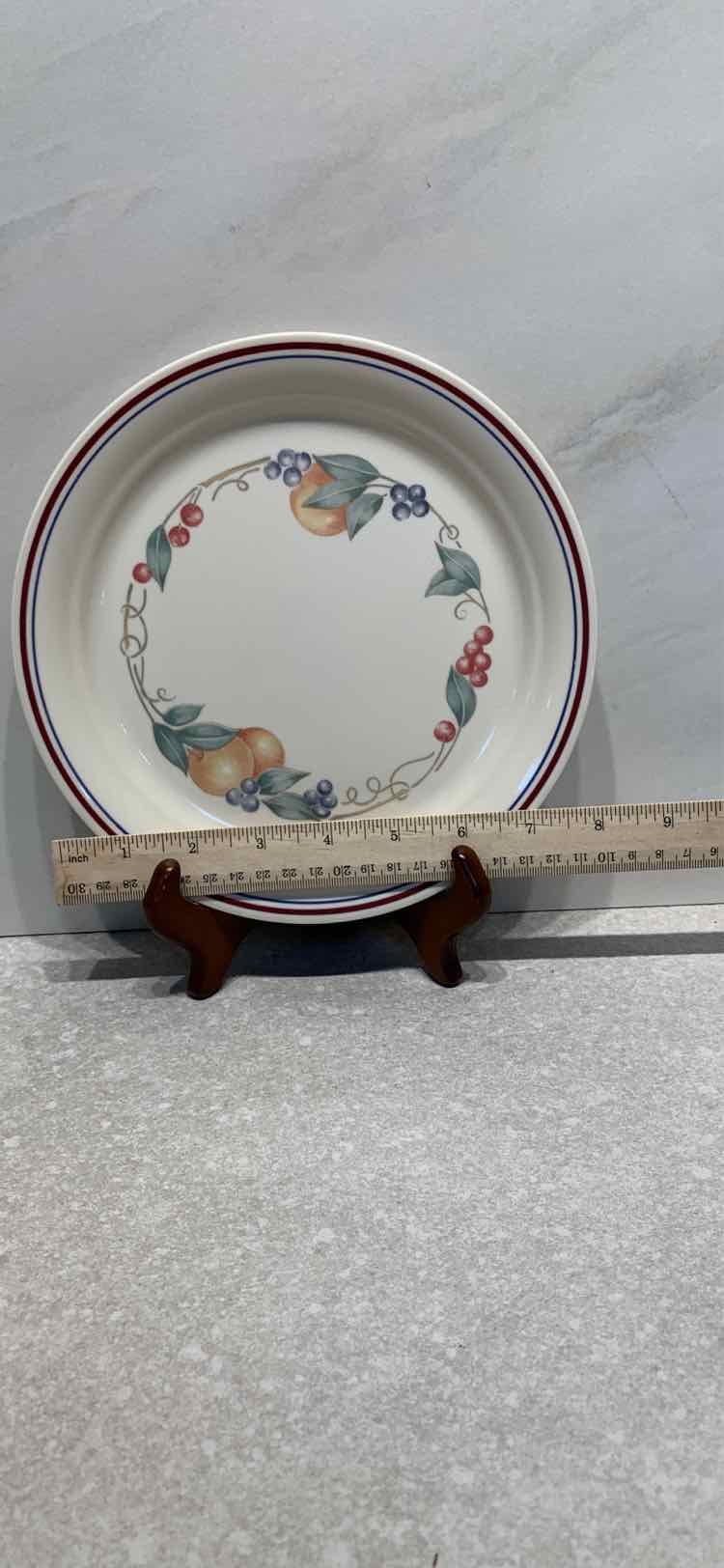Set of 3 Corelle Plates