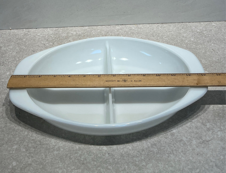 Pyrex Divided Dish