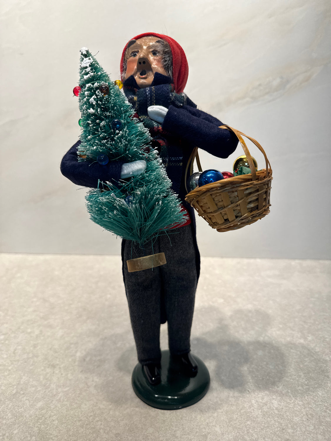 Byers Choice Caroler