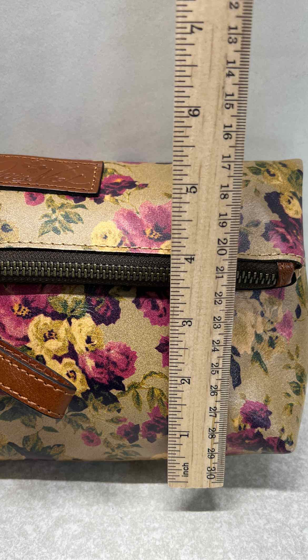 Patricia Nash Wristlet