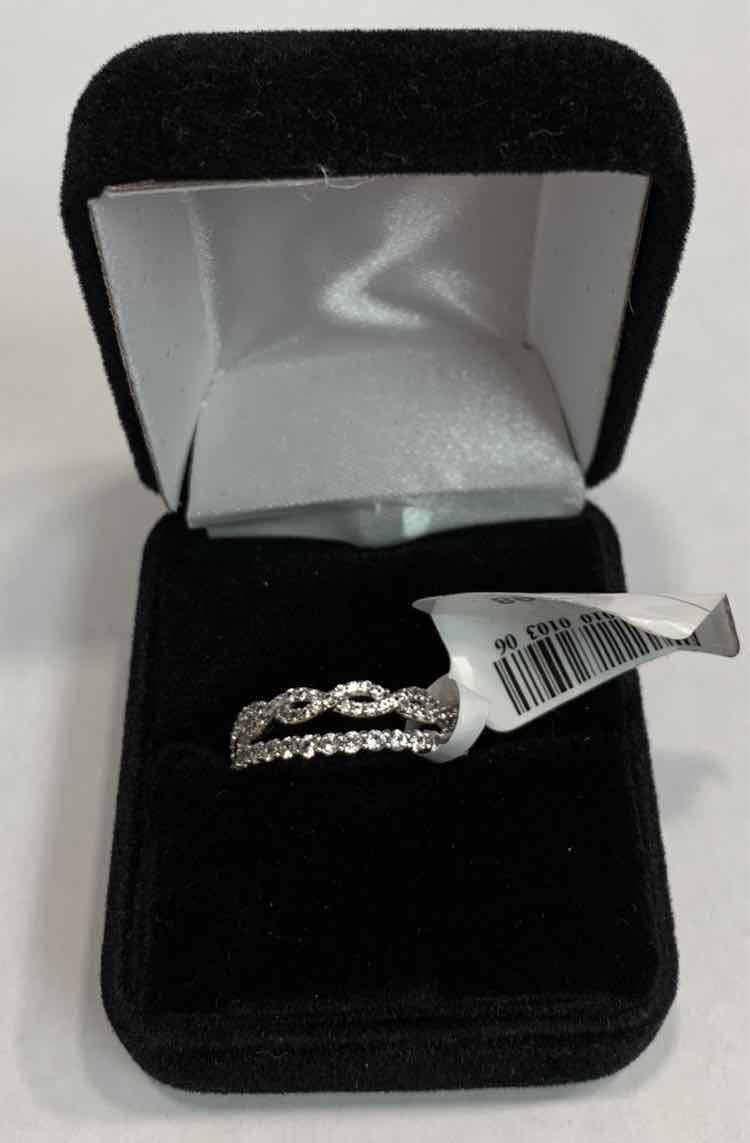 Sterling Ring - Size 7