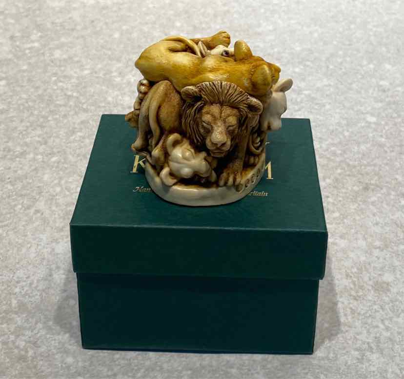 Harmony Kingdom Faux Paw