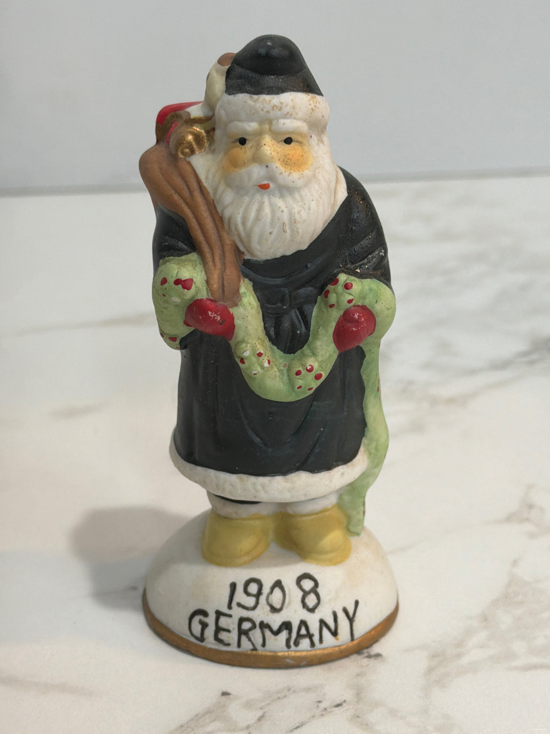 Figurine