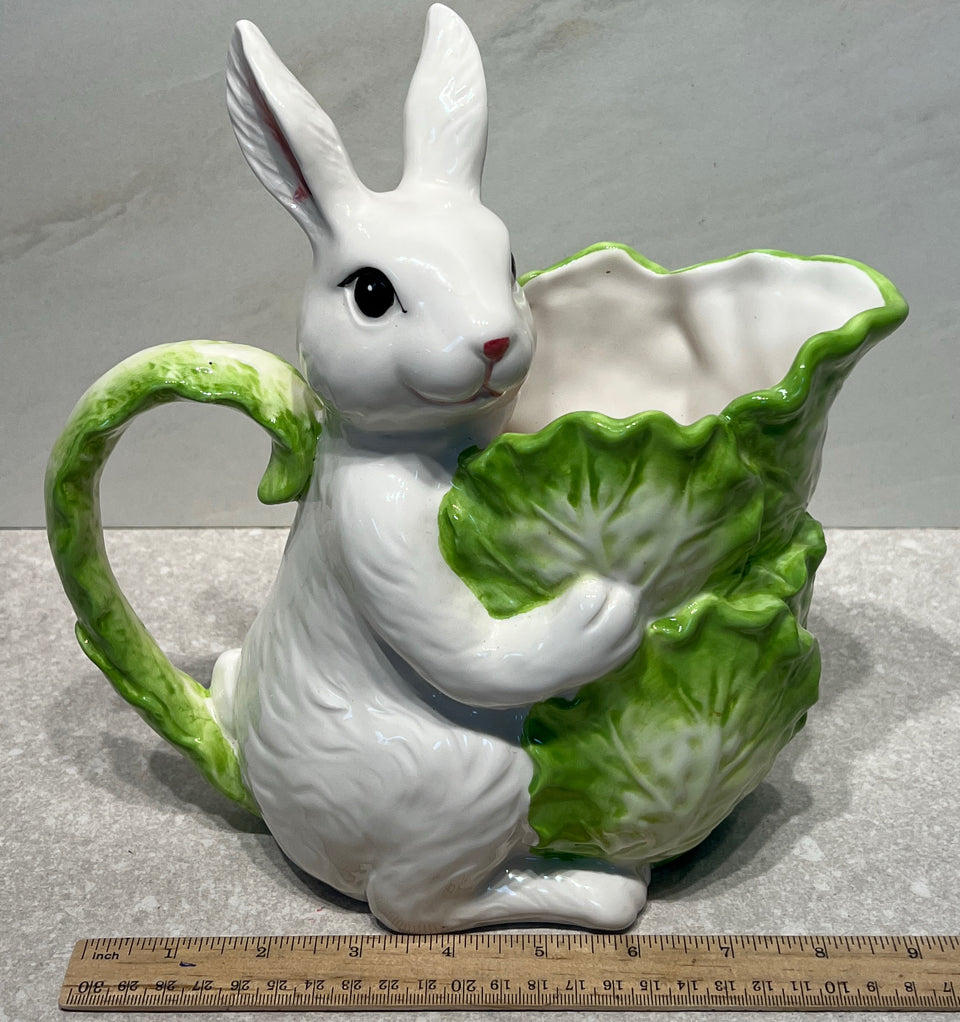 Bunny Pitcher